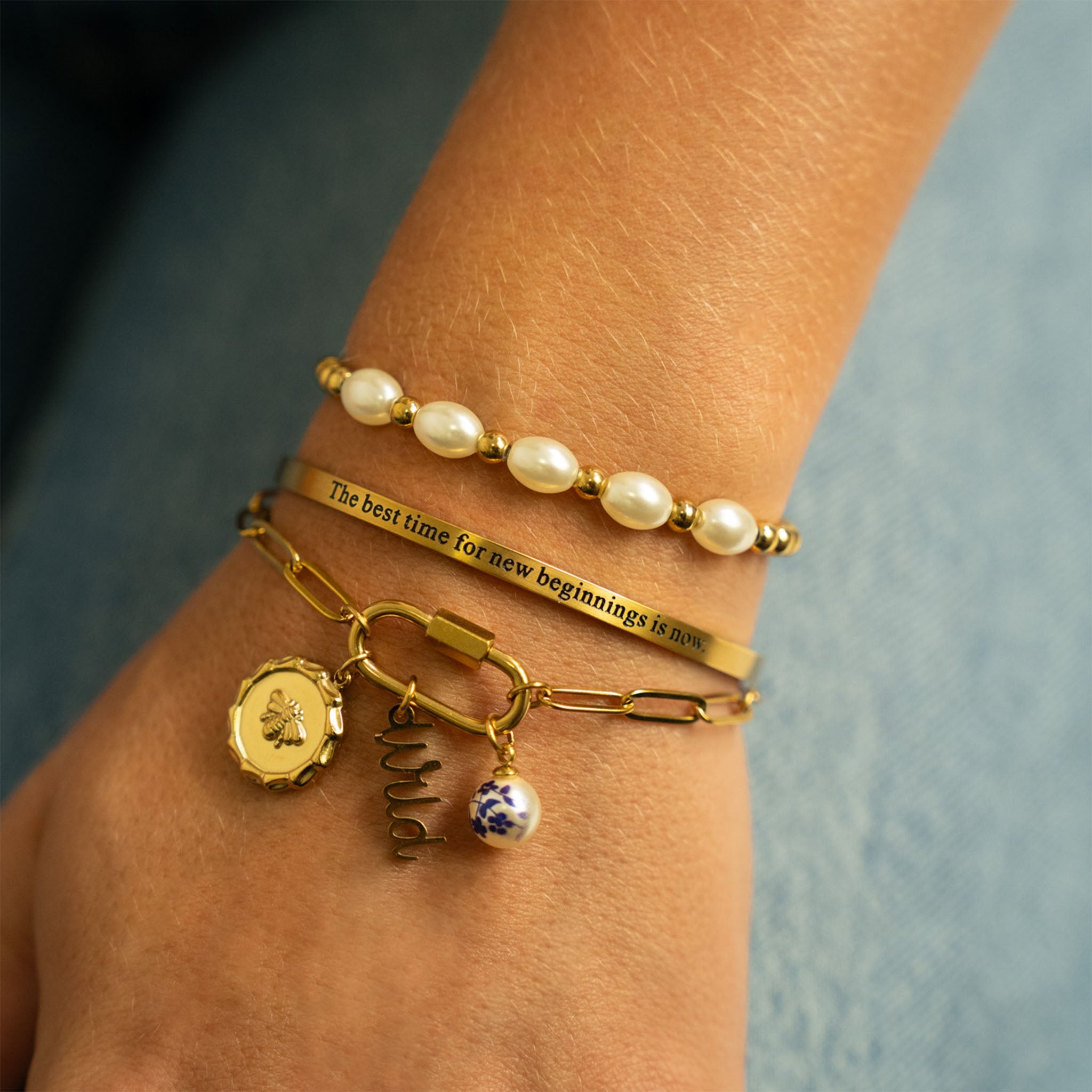 Oval Kiska Pearl Stretch Bracelet – 18K Gold, Tarnish-Free