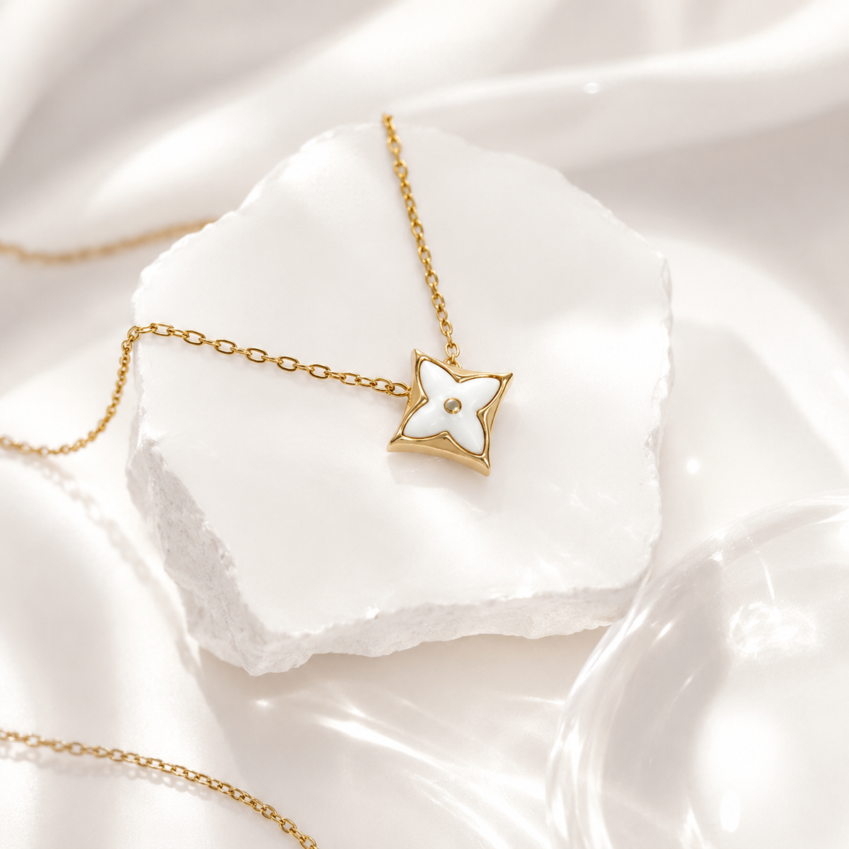 Star Necklace – product image 1