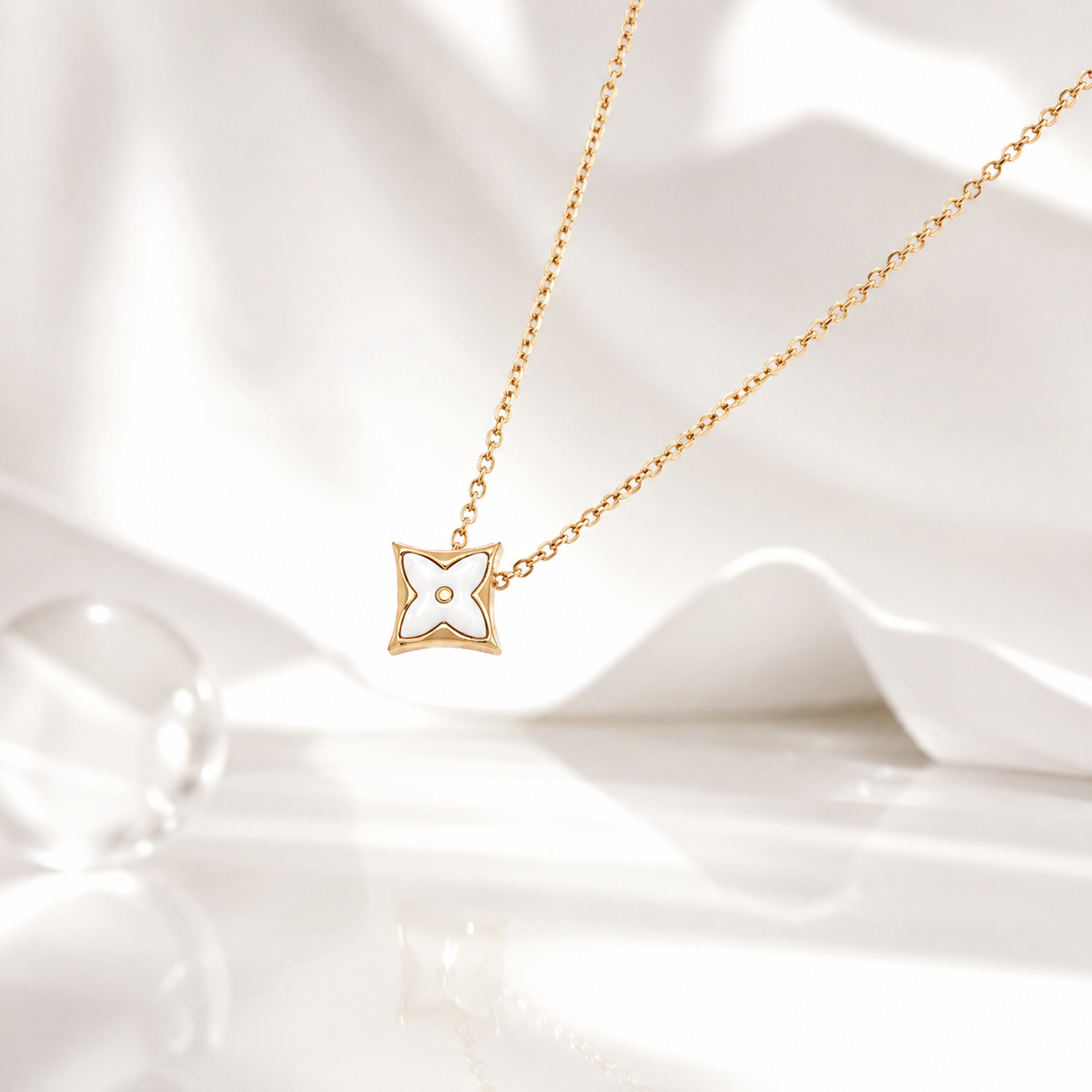 Star Necklace – 18K Gold Mother of Pearl Pendant, Waterproof
