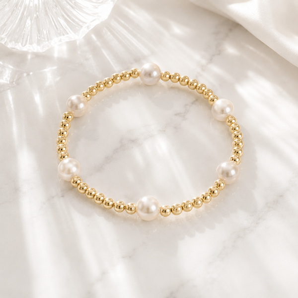 Kiska Glass Pearl Bracelet – 18K Gold, 8mm Pearls, Stretch Fit