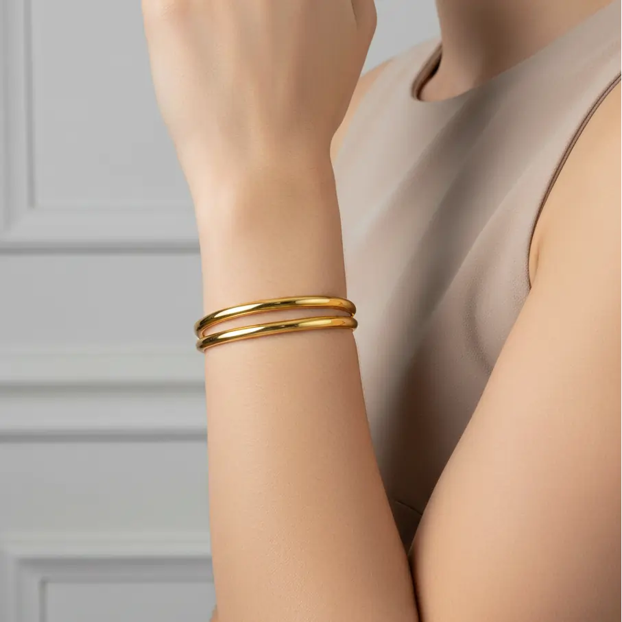 Elegant Bangle Gold Bracelet