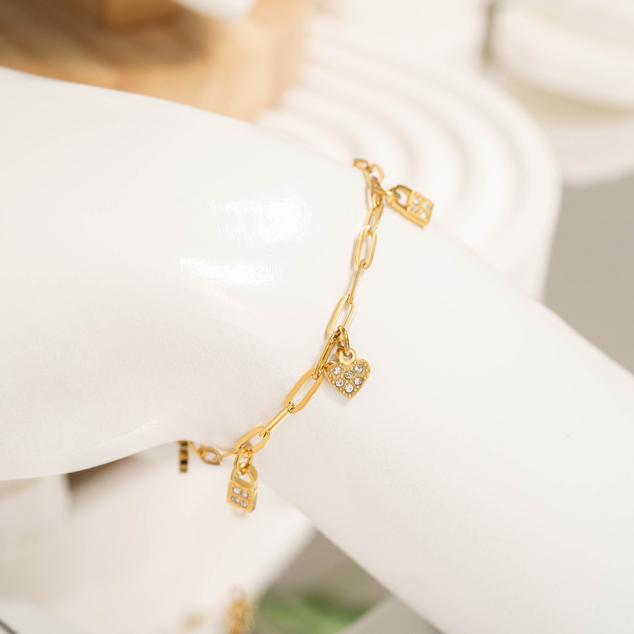 Heart & Lock Charm Bracelet – 18K Gold, Waterproof
