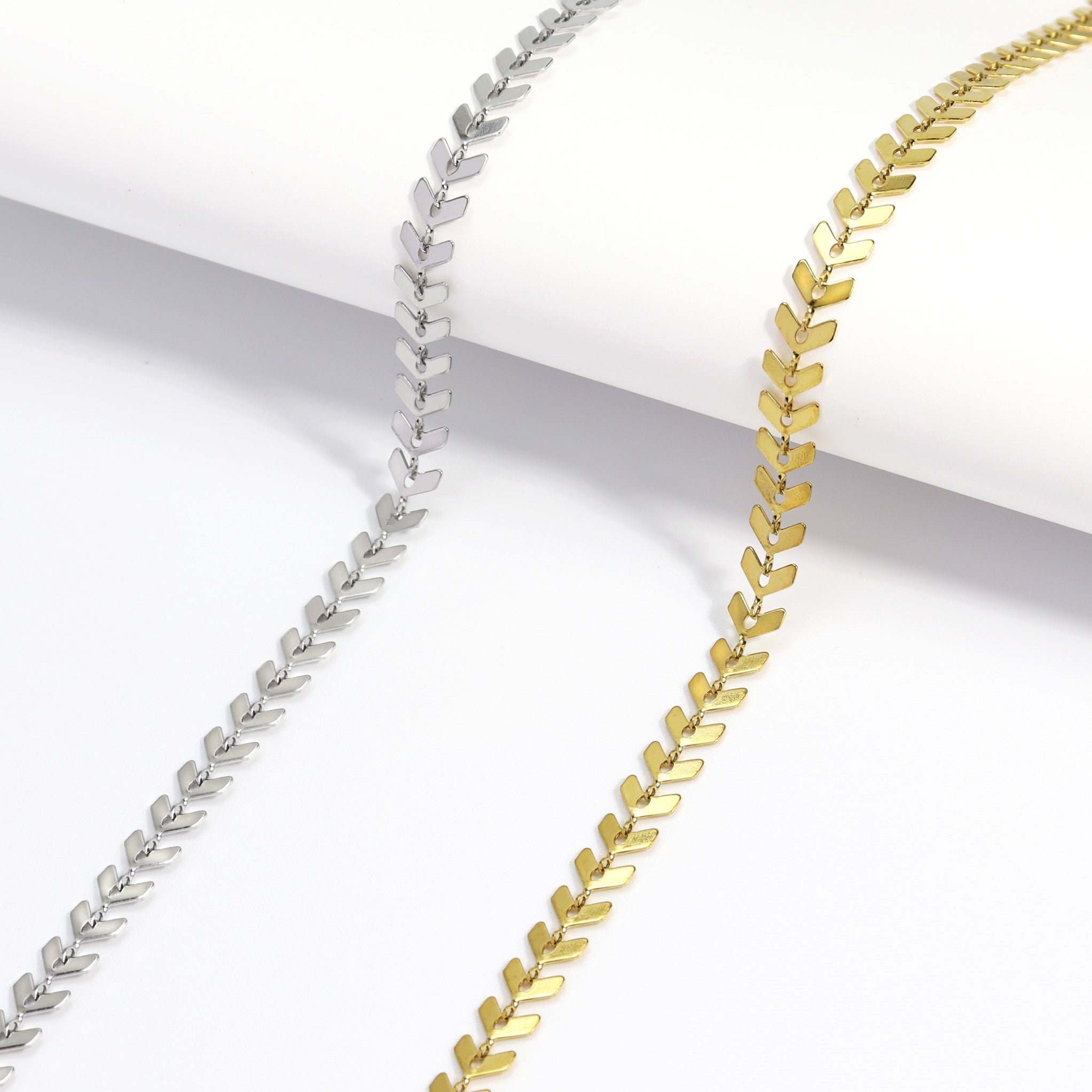 Chevron Chain Layering Necklace – 18K Gold, Waterproof