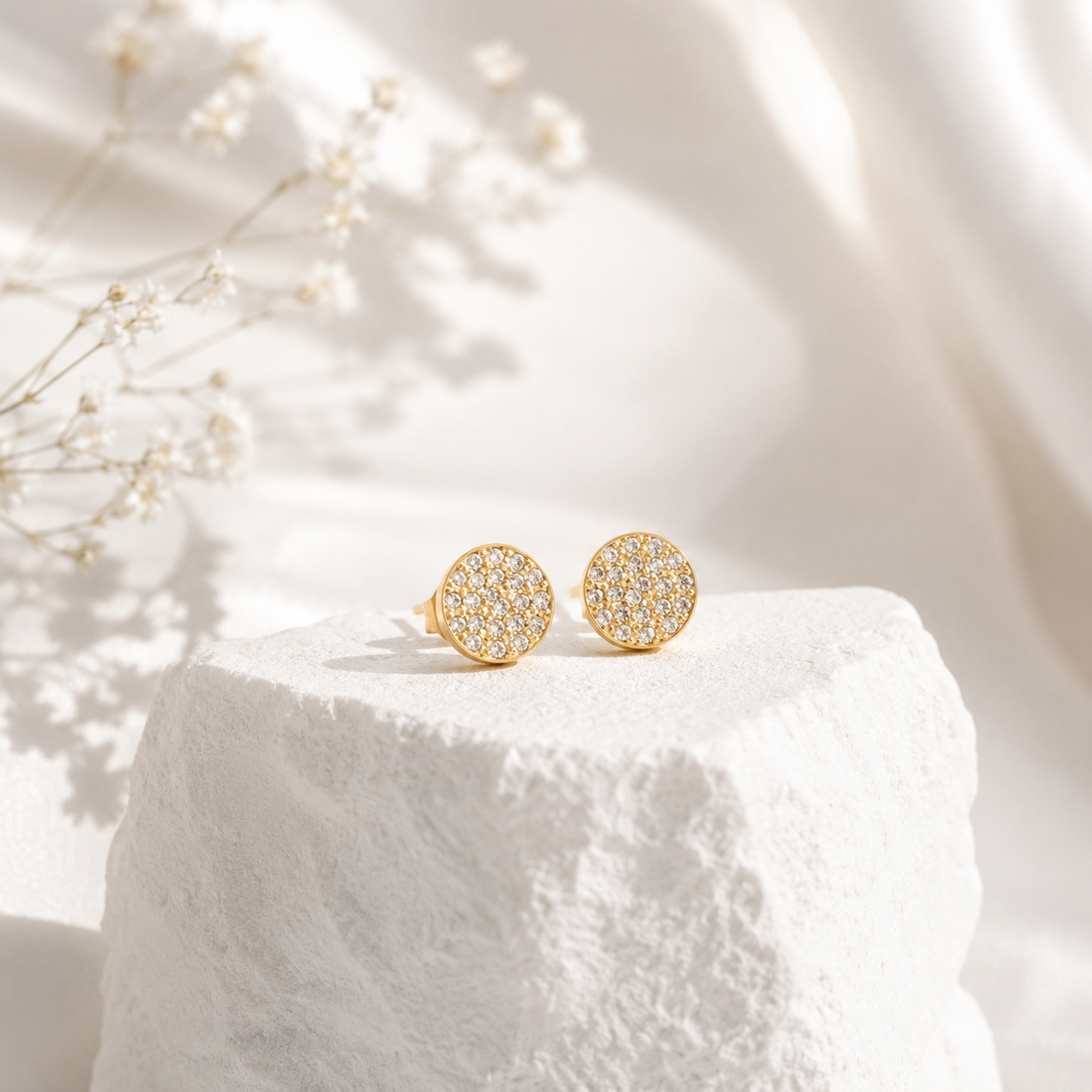 Pavé Round Stud Earrings – 18K Gold, Waterproof, Hypoallergenic