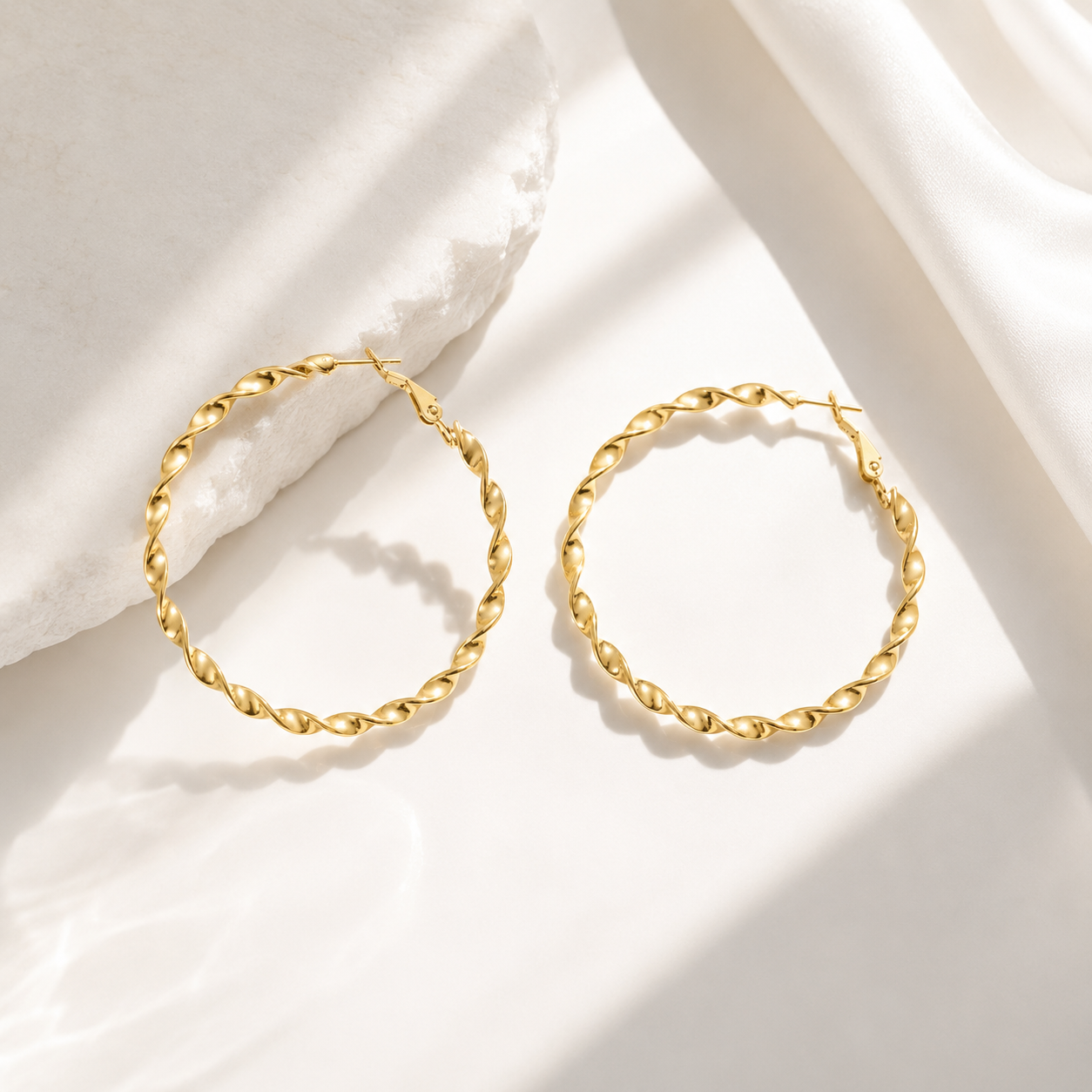 Twist Hoop Earrings – 18K Gold, Chunky, Waterproof