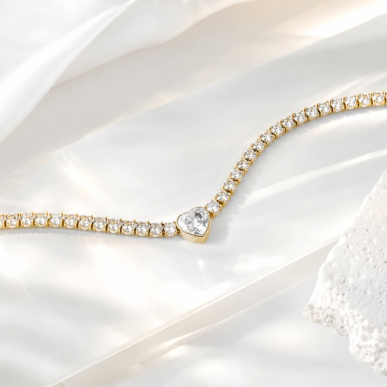 Heart Tennis Bracelet – 18K Gold, CZ Sparkle, Romantic