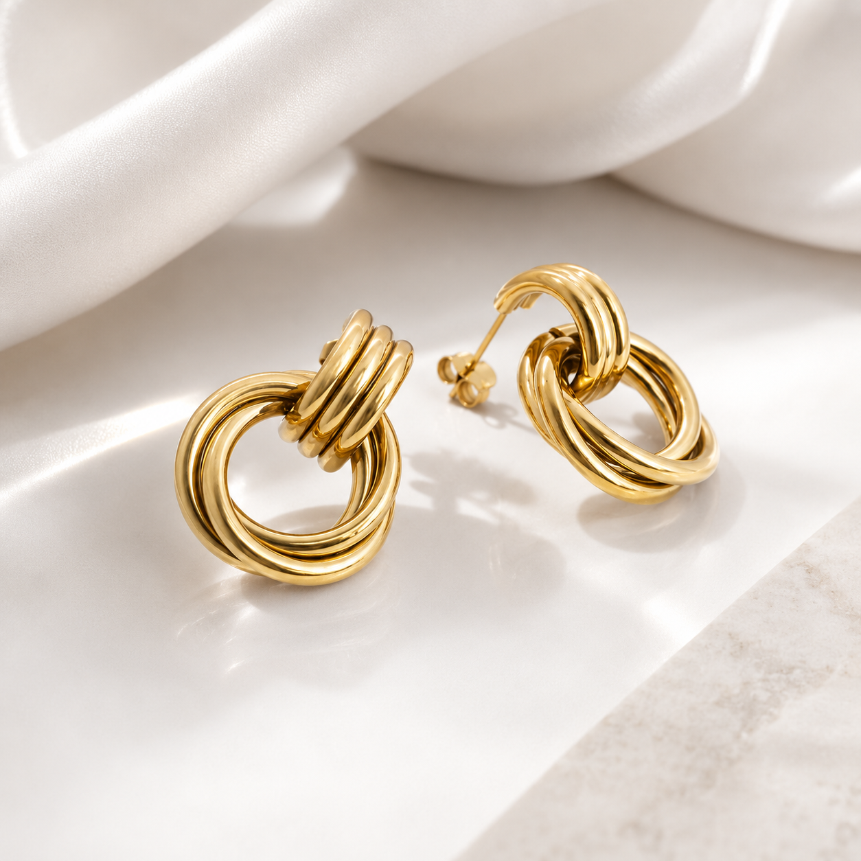 Double Circle Stud Earrings – 18K Gold, Geometric, Waterproof