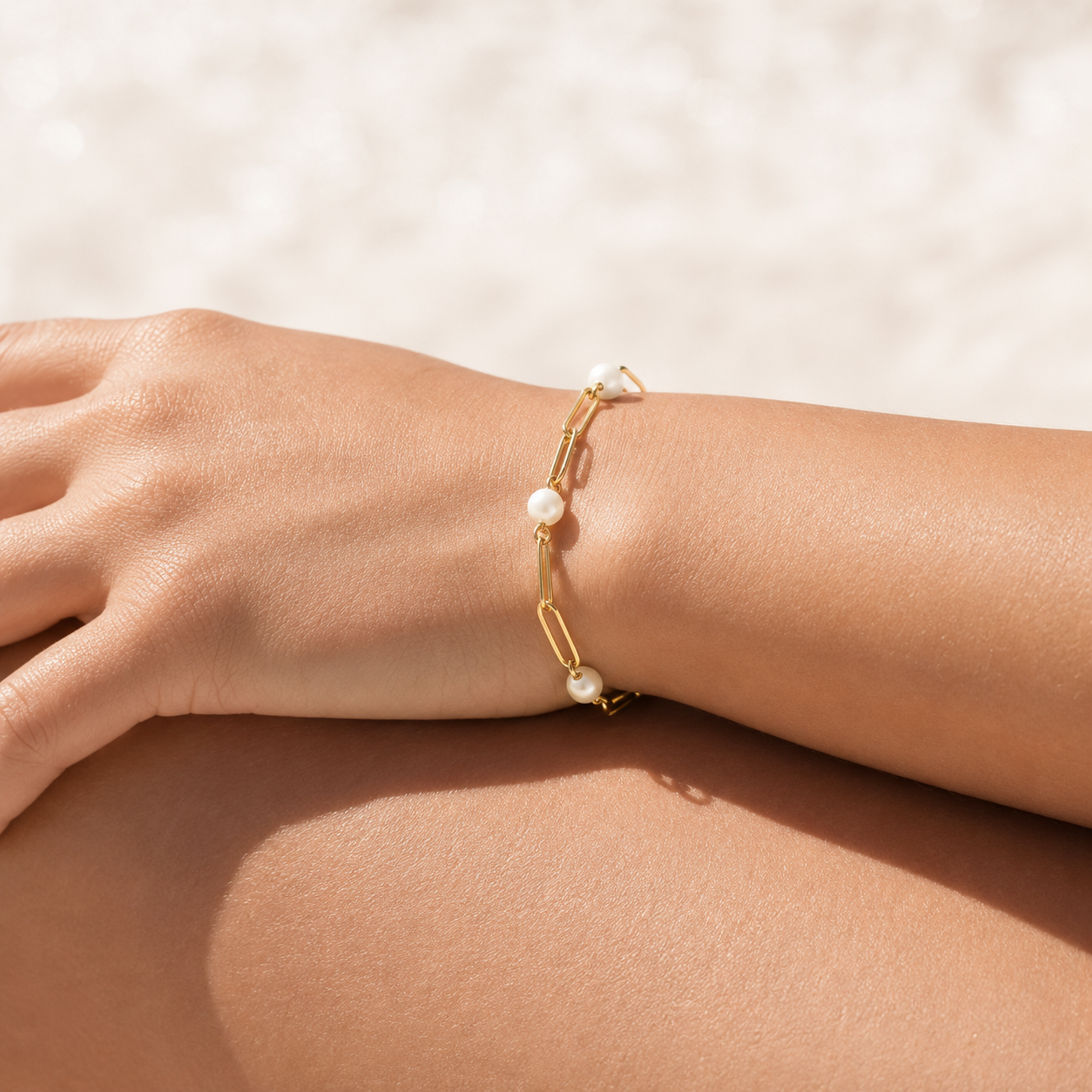 Pearl Paperclip Bracelet – 18K Gold, Minimalist, Dainty