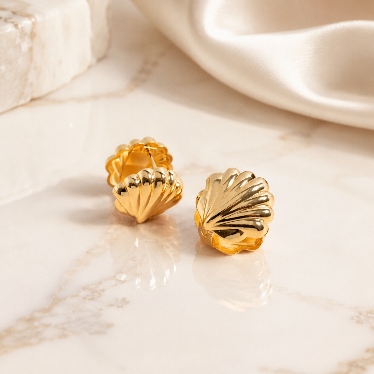 Shell Huggie Earrings – 18K Gold, Coastal, Waterproof