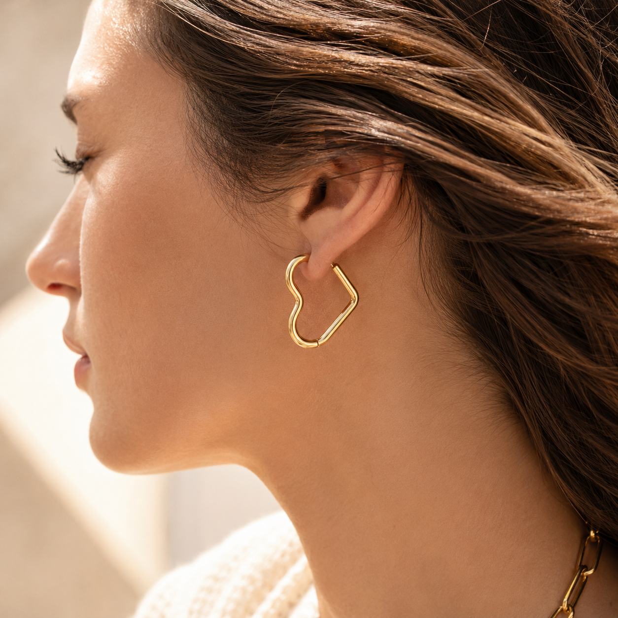 Heart Huggie Hoop Earrings – 18K Gold, Minimalist, Waterproof