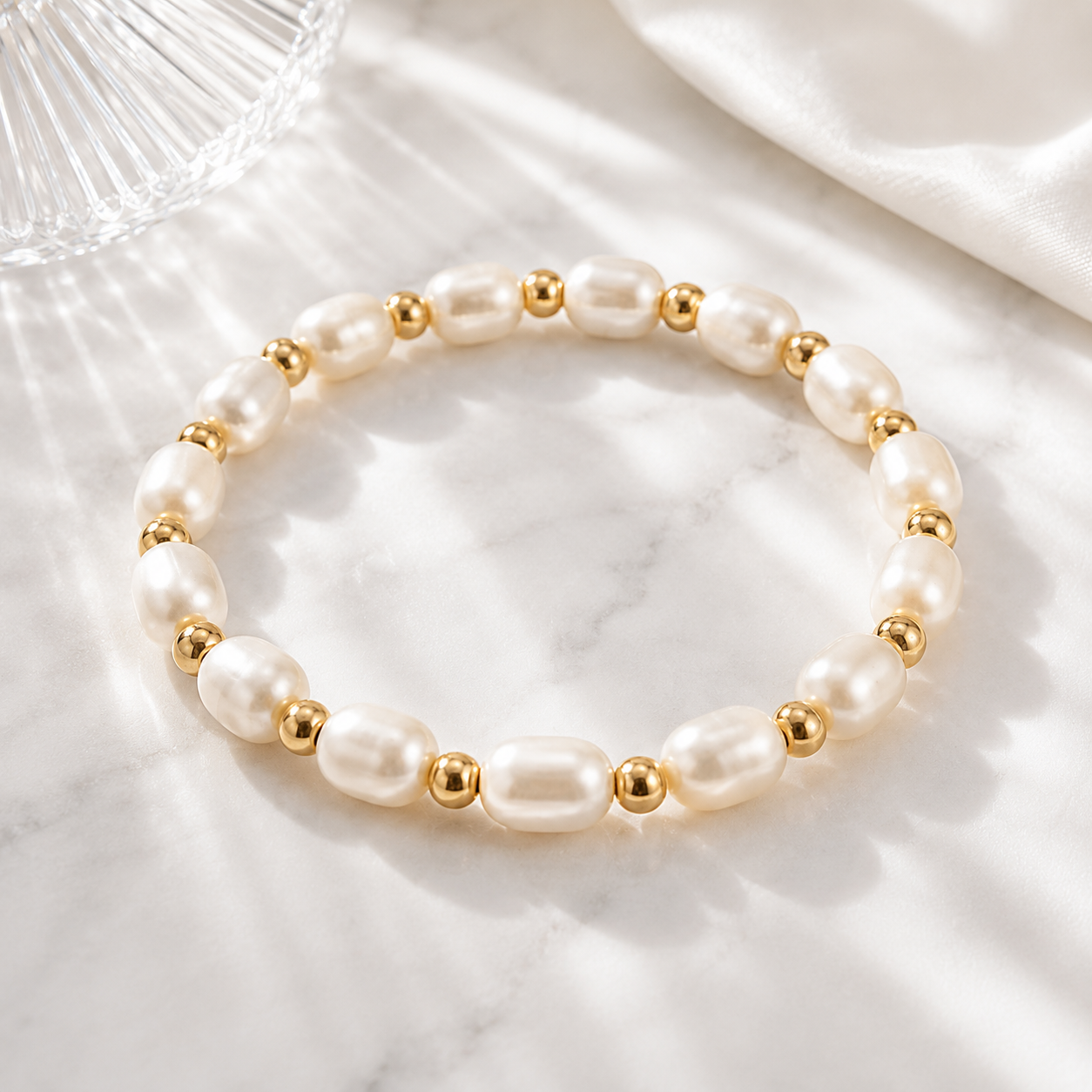 Glass Pearl Stretch Bracelet – 18K Gold, Waterproof, Tarnish-Free