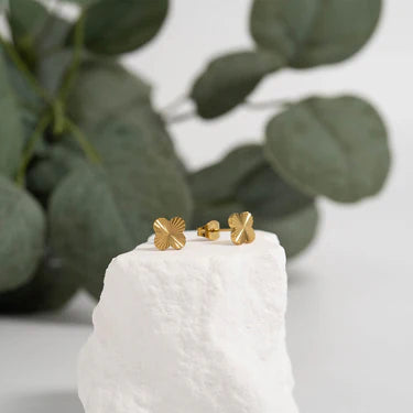 Clover Stud Earrings – 18K Gold, Lucky Charm, Waterproof