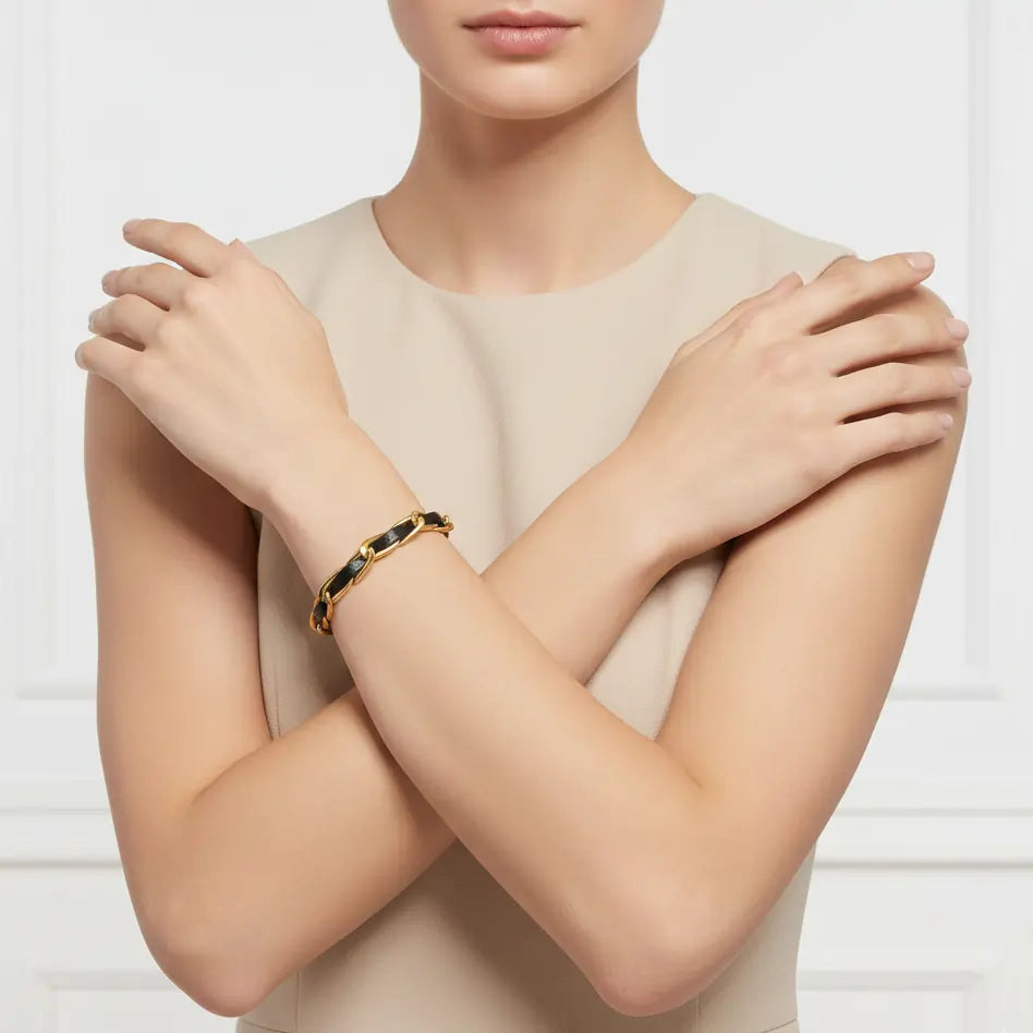 Sophisticated Link Gold Bracelet