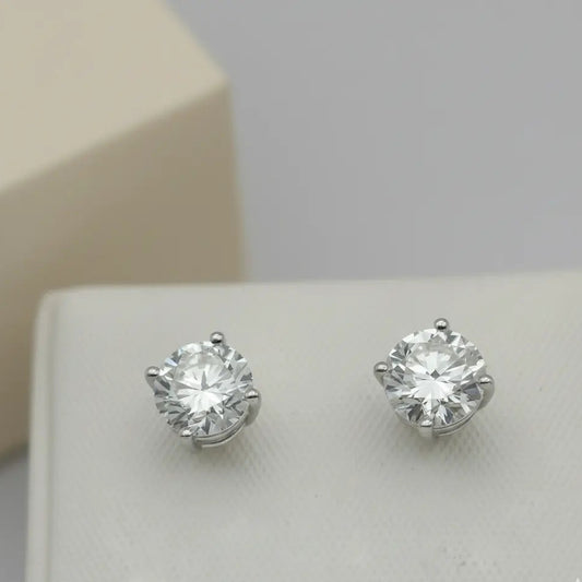 White Round Brilliant Diamond Stud Earrings
