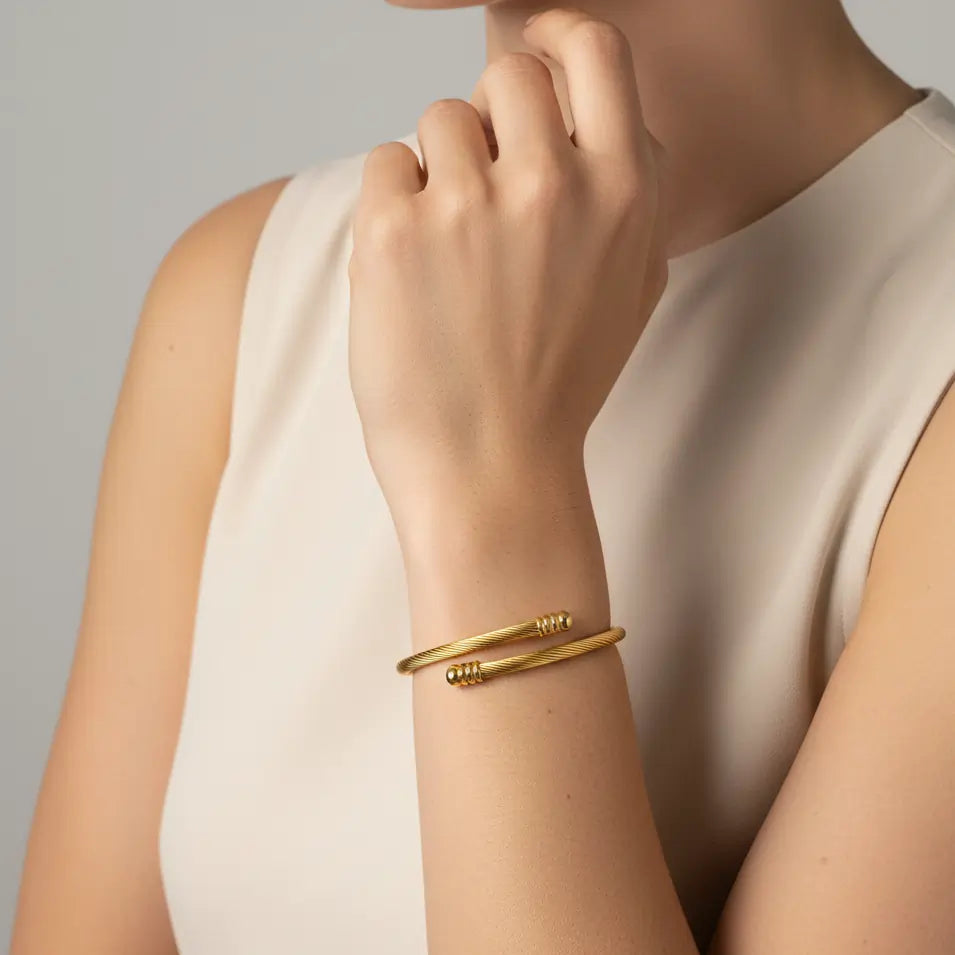 Classic Bangle Gold Bracelet