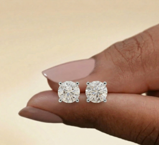 Lab Grown Diamond Stud Earrings · 925 Silver, Solid Gold · Round Brilliant Cut