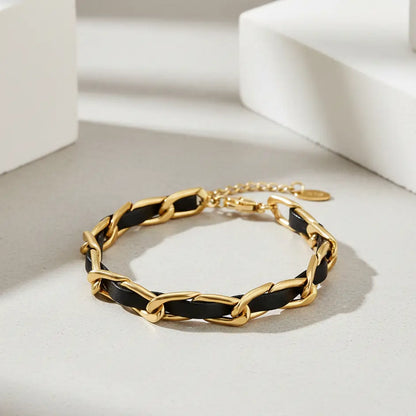 Sophisticated Link Gold Bracelet