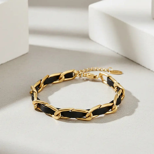 Sophisticated Link Gold Bracelet