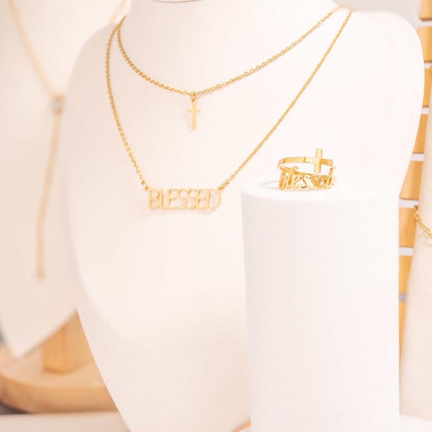 Cross Pendant Necklace – 18K Gold, Layered, Waterproof