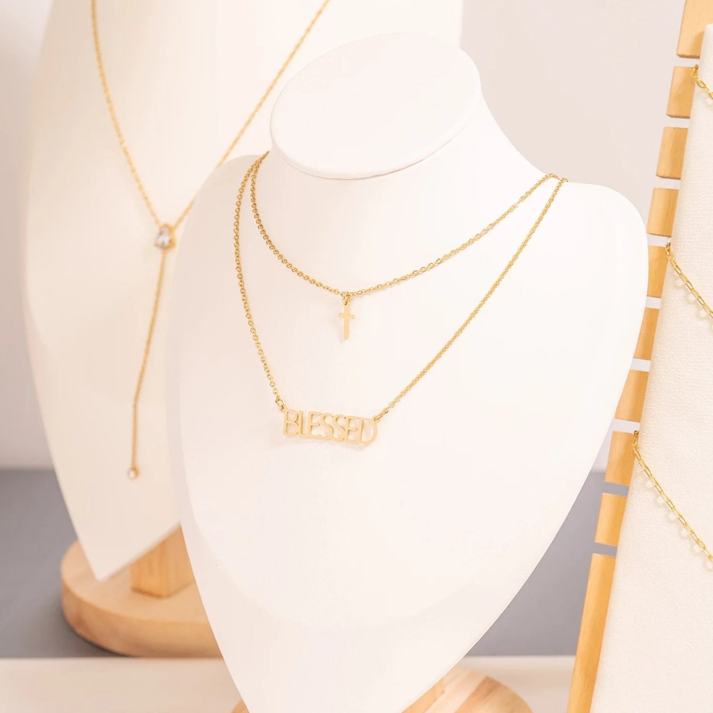 Cross Pendant Necklace – 18K Gold, Layered, Waterproof