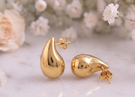 Teardrop Stud Earrings – 18K Gold, Minimalist, Waterproof
