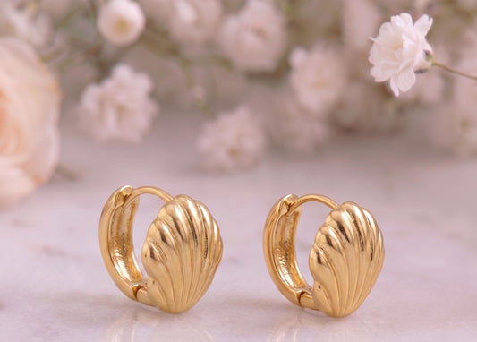 Shell Huggie Earrings – 18K Gold, Coastal, Waterproof
