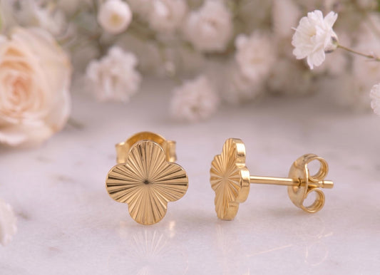 Clover Stud Earrings – 18K Gold, Lucky Charm, Waterproof
